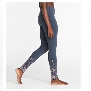 LL Bean Womens Boundless Performance Tights Gray Graphic Size Small